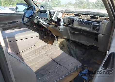 1994 Dodge Ram 2500 z USA, uszkodzony, nr VIN 1B7JC26Z5RS615917